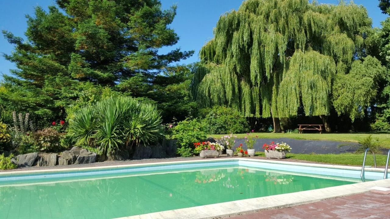 Mis Harand Bed & Breakfast Litteau Eksteriør bilde